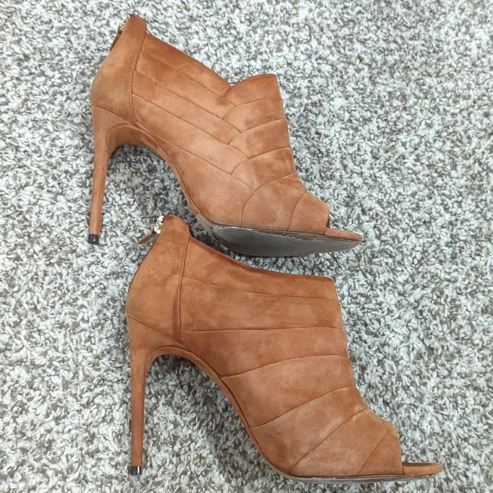 Alexandre Birman 37 1/2 Camel Suede 4